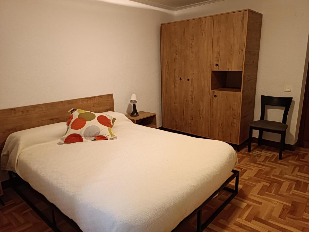 Apartamento Pamplona A 10 Minutos Del Centro Exterior photo